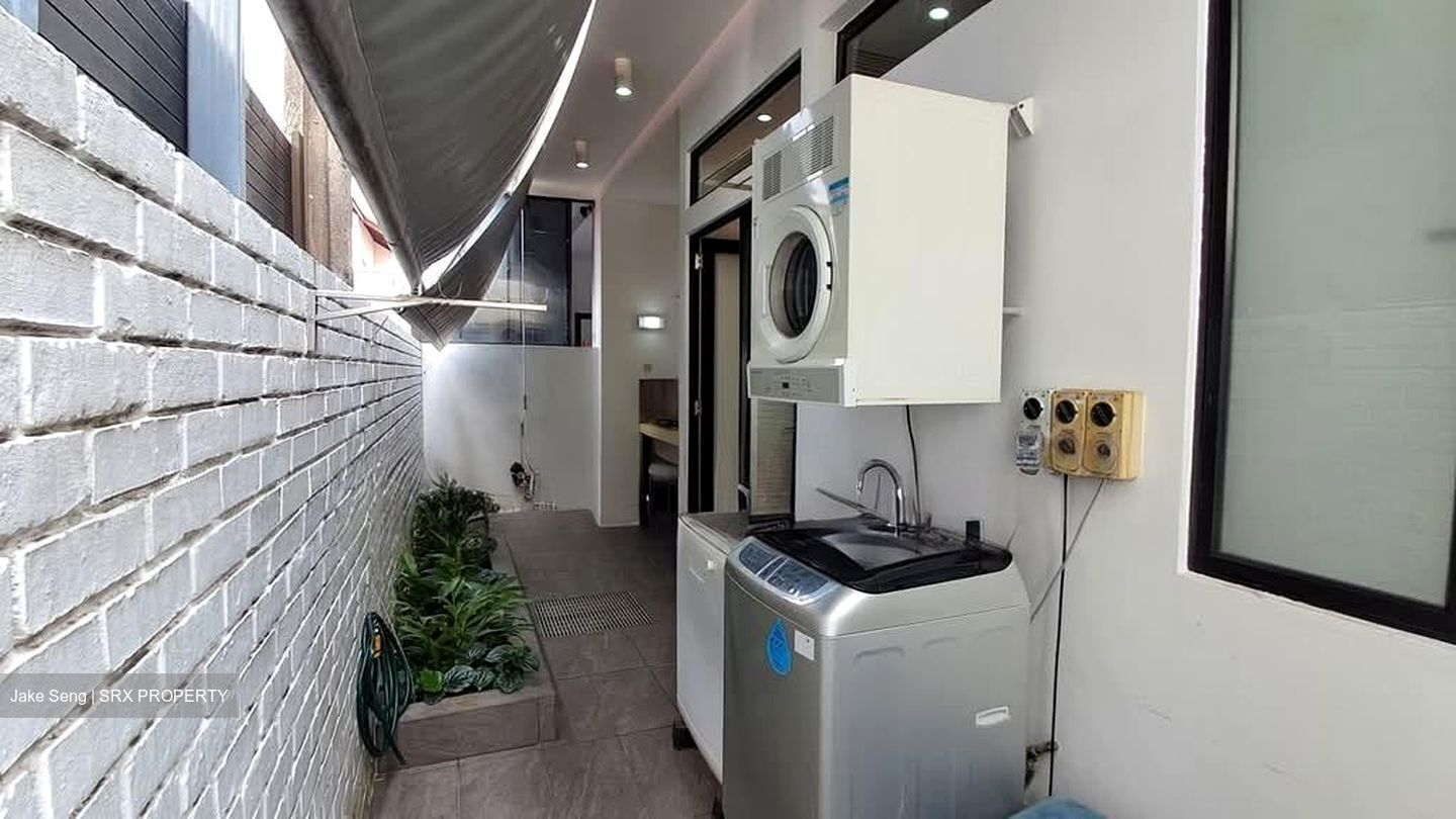 Serangoon Garden Estate (D19), Terrace #573562051